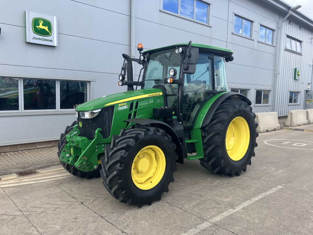 John Deere 5115M