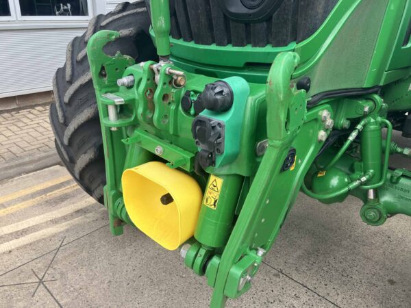 John Deere 6250R - Image 8
