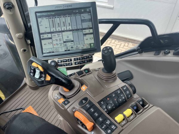 John Deere 6250R - Image 21