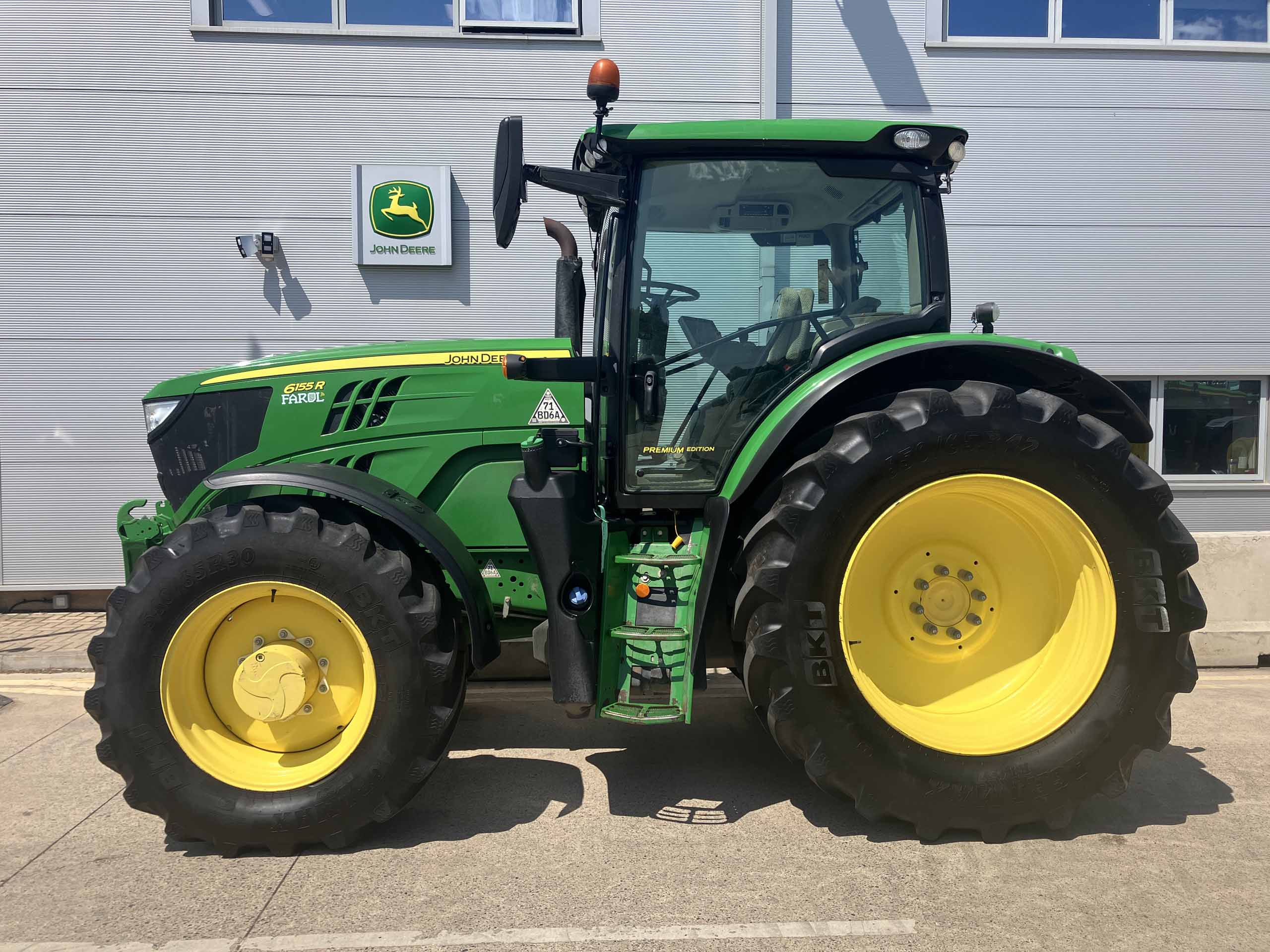John Deere 6155R