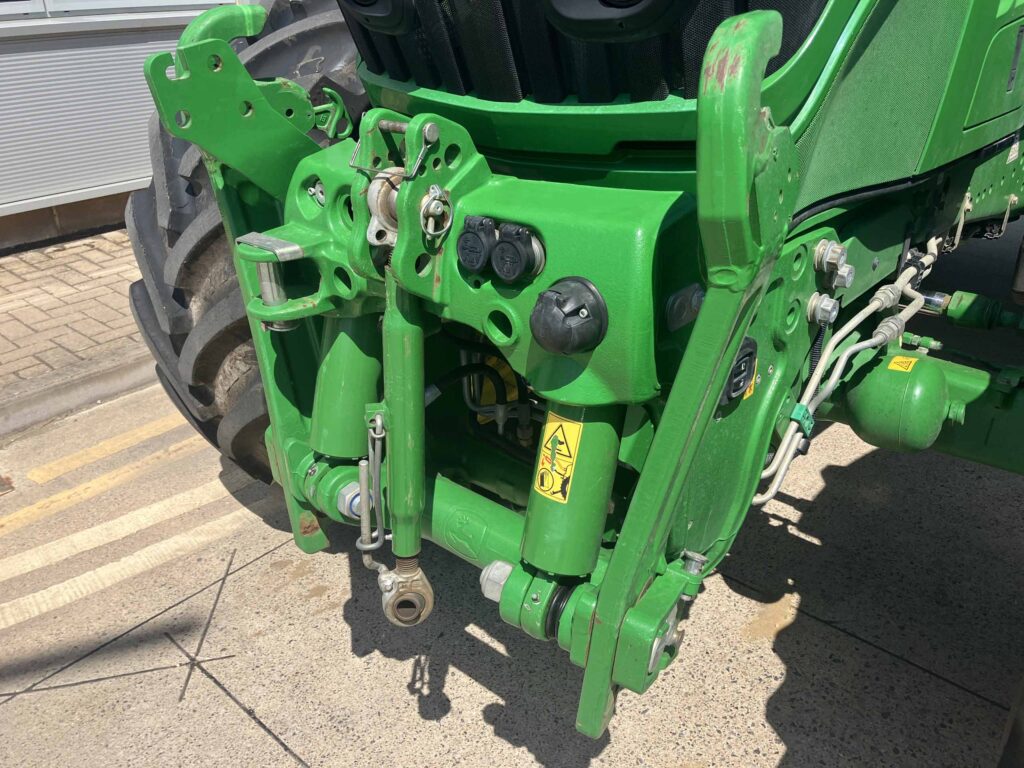 John Deere 6155R - Image 8