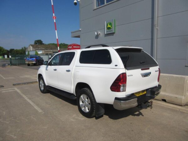 TOYOTA HILUX ICON D-4D 4WD DOUBLE CAB - Image 5