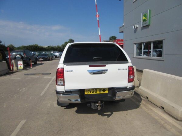 TOYOTA HILUX ICON D-4D 4WD DOUBLE CAB - Image 6