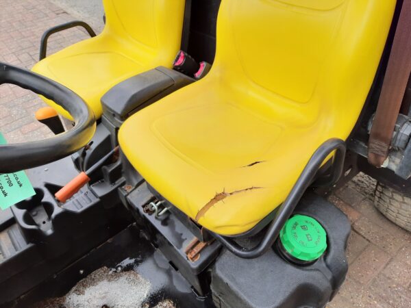 John Deere HPX815E Gator - Image 9