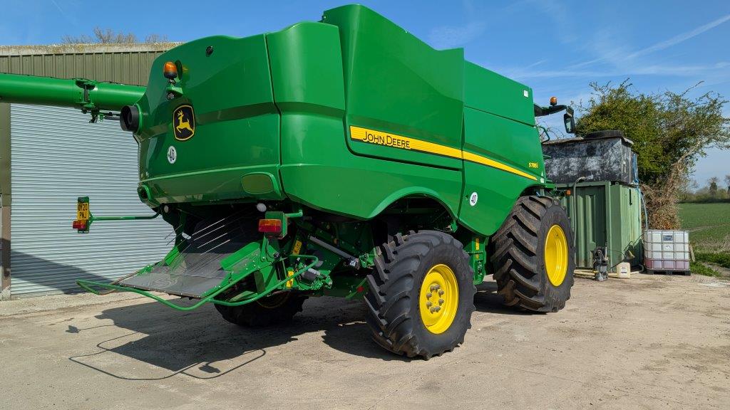 John Deere S785