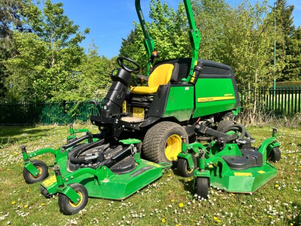 John Deere 1600T Wide Area Mower - Image 3