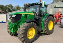 John Deere 6R 215