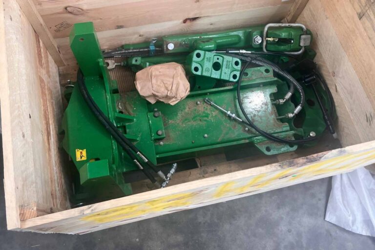 Used John Deere 8R Pick Up Hitch
