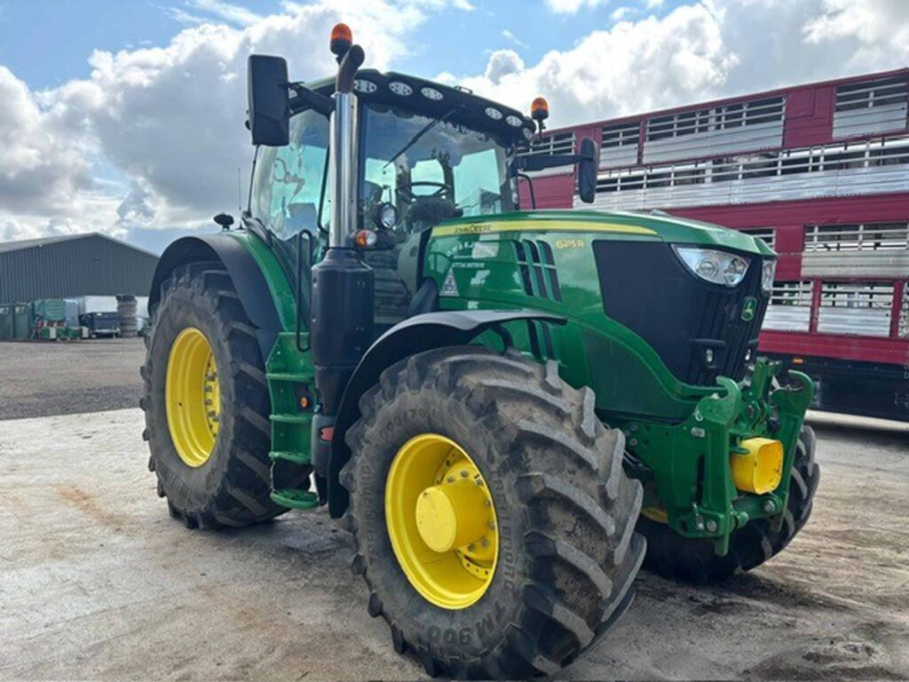 John Deere 6215R - Image 10