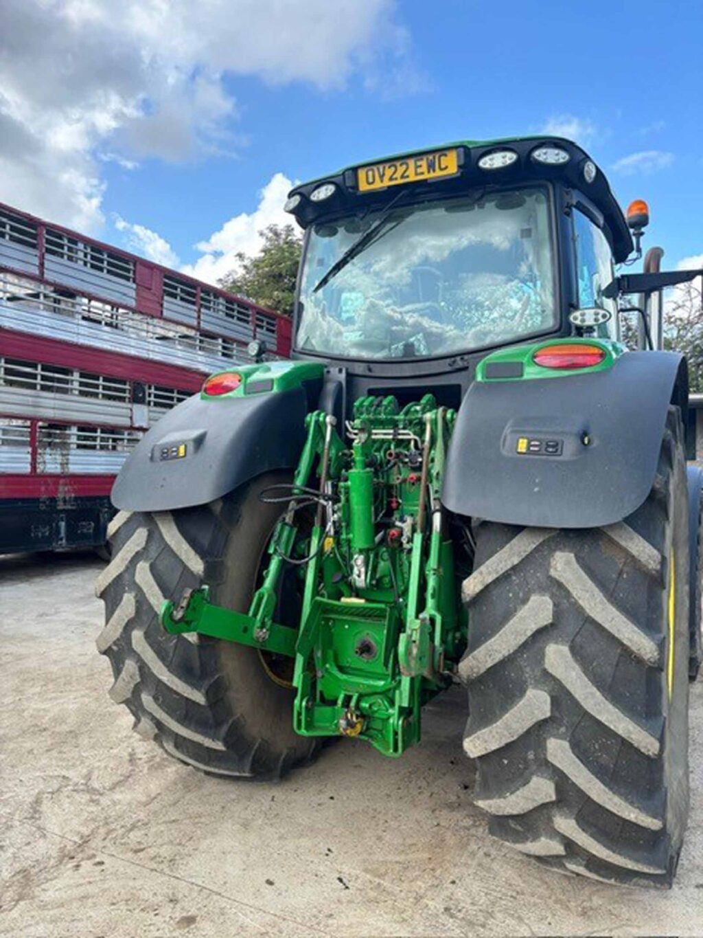 John Deere 6215R - Image 11