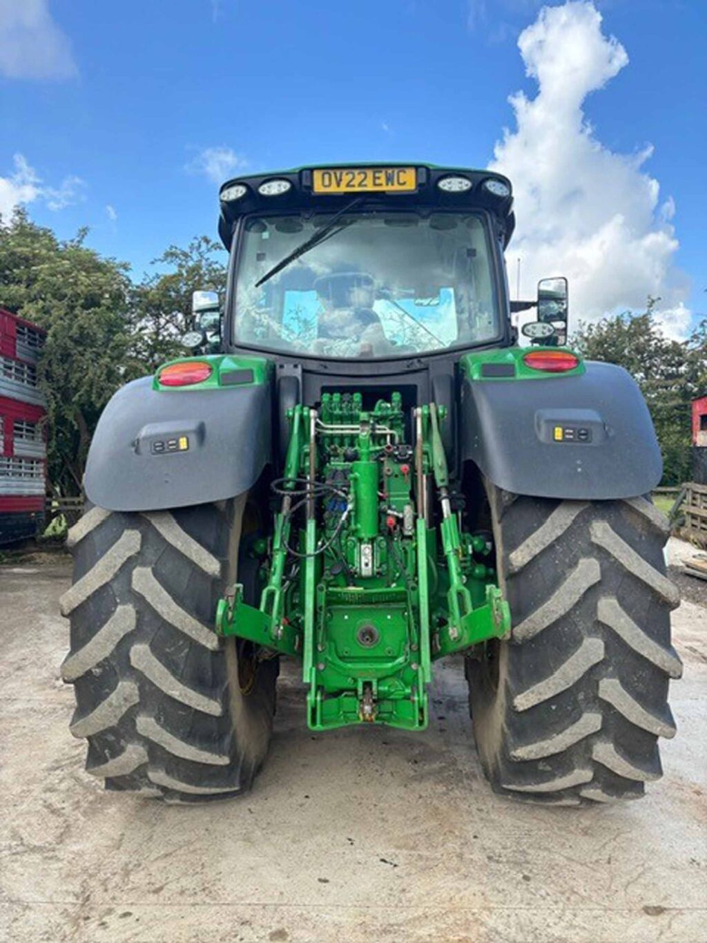 John Deere 6215R - Image 12