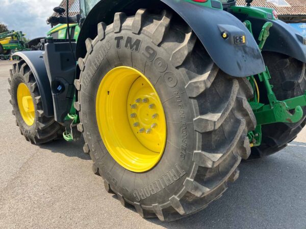 John Deere 6R 215 - Image 12