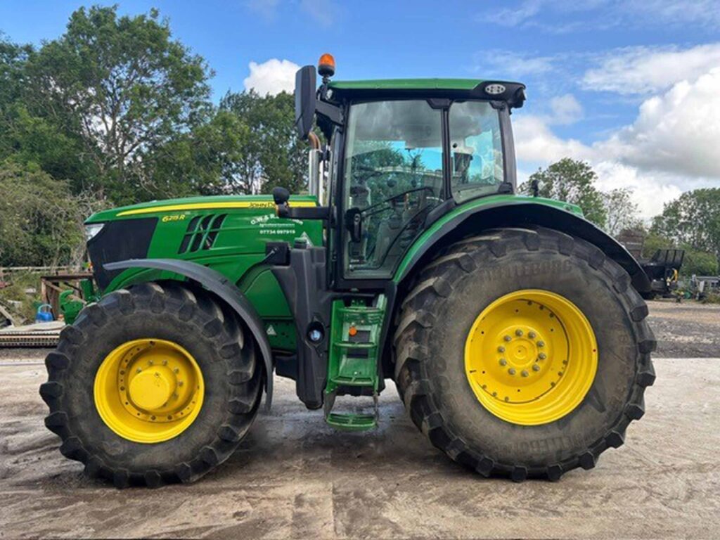 John Deere 6215R - Image 15