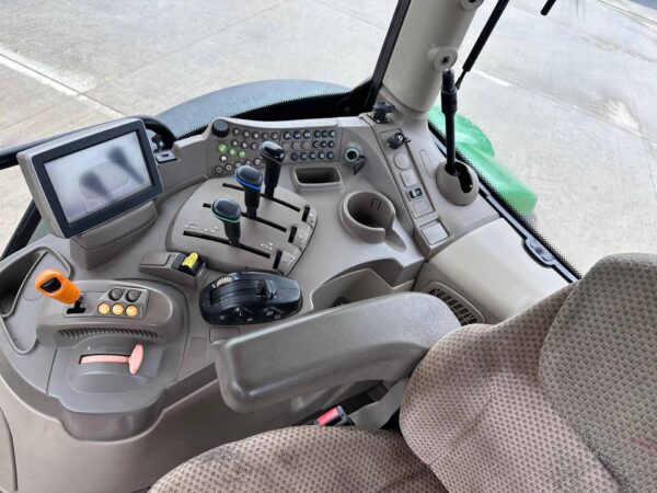 John Deere 6150R - Image 17