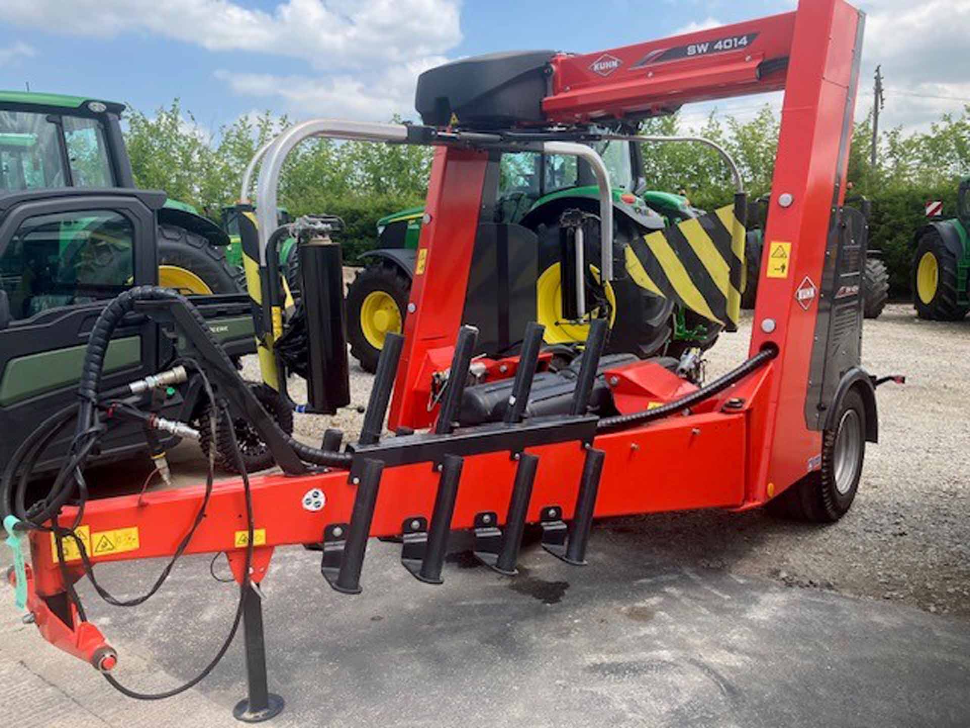 KUHN SW 4014