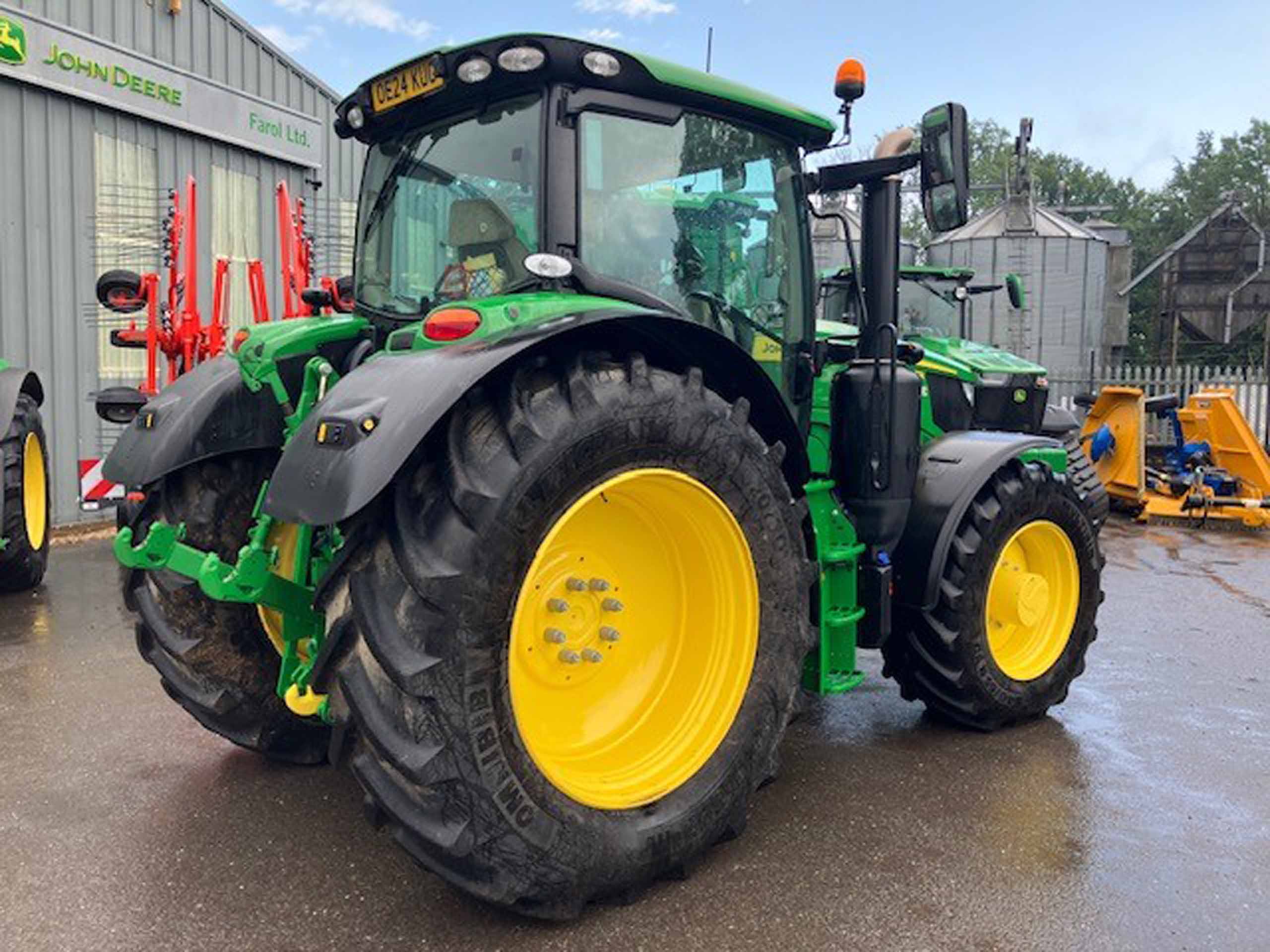 John Deere 6R 185