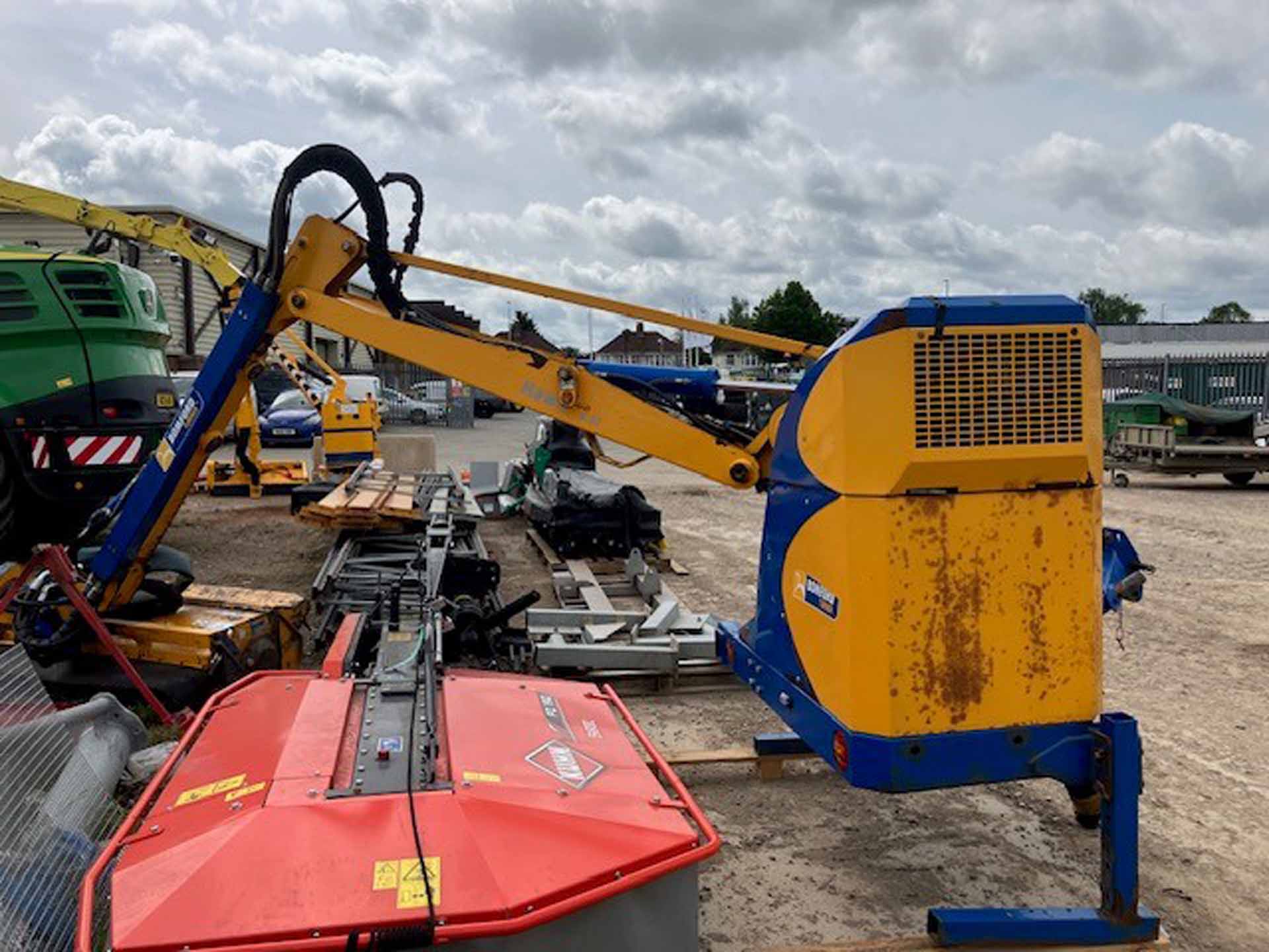 Bomford Turner Hawk 6.5T