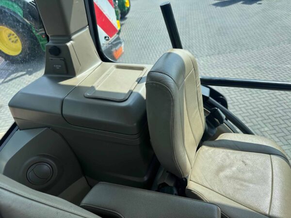 John Deere 8RX 370 - Image 30