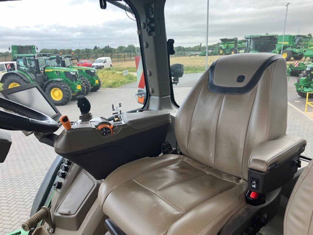 John Deere 8R 410 - Image 20