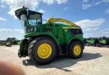 John Deere 9700i