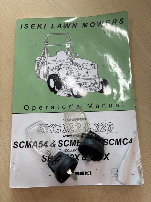 Iseki SXG326+ Commercial Cut & Collect - Image 7
