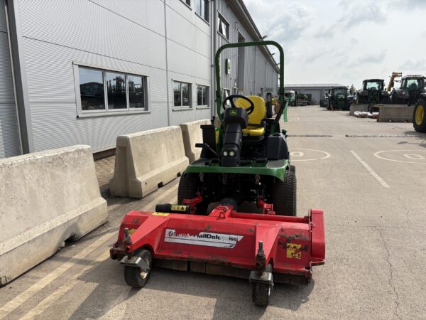 John Deere 1570 Outfront with Trimax FX155 Flail Mower - Image 2