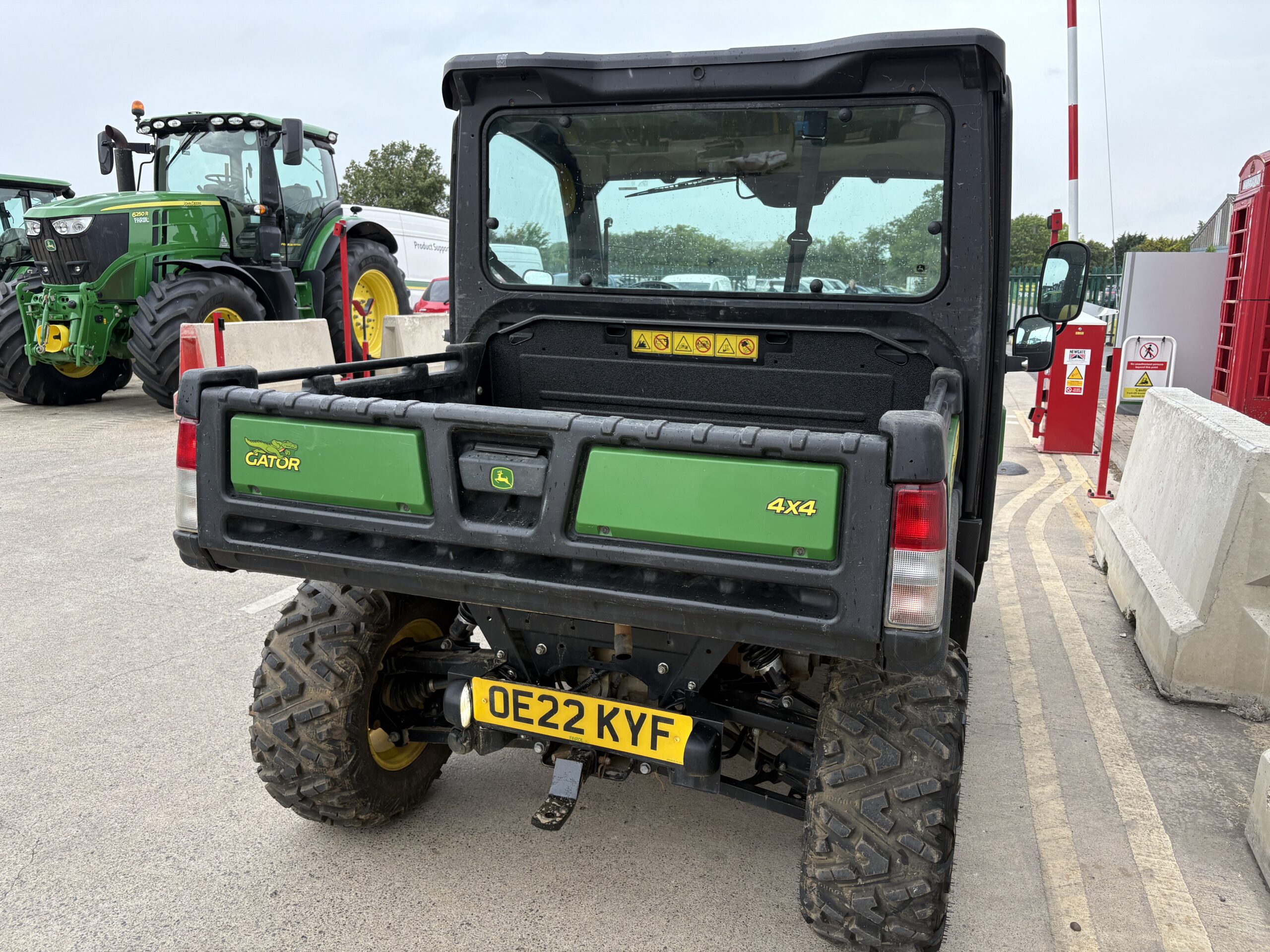 John Deere XUV865M Gator
