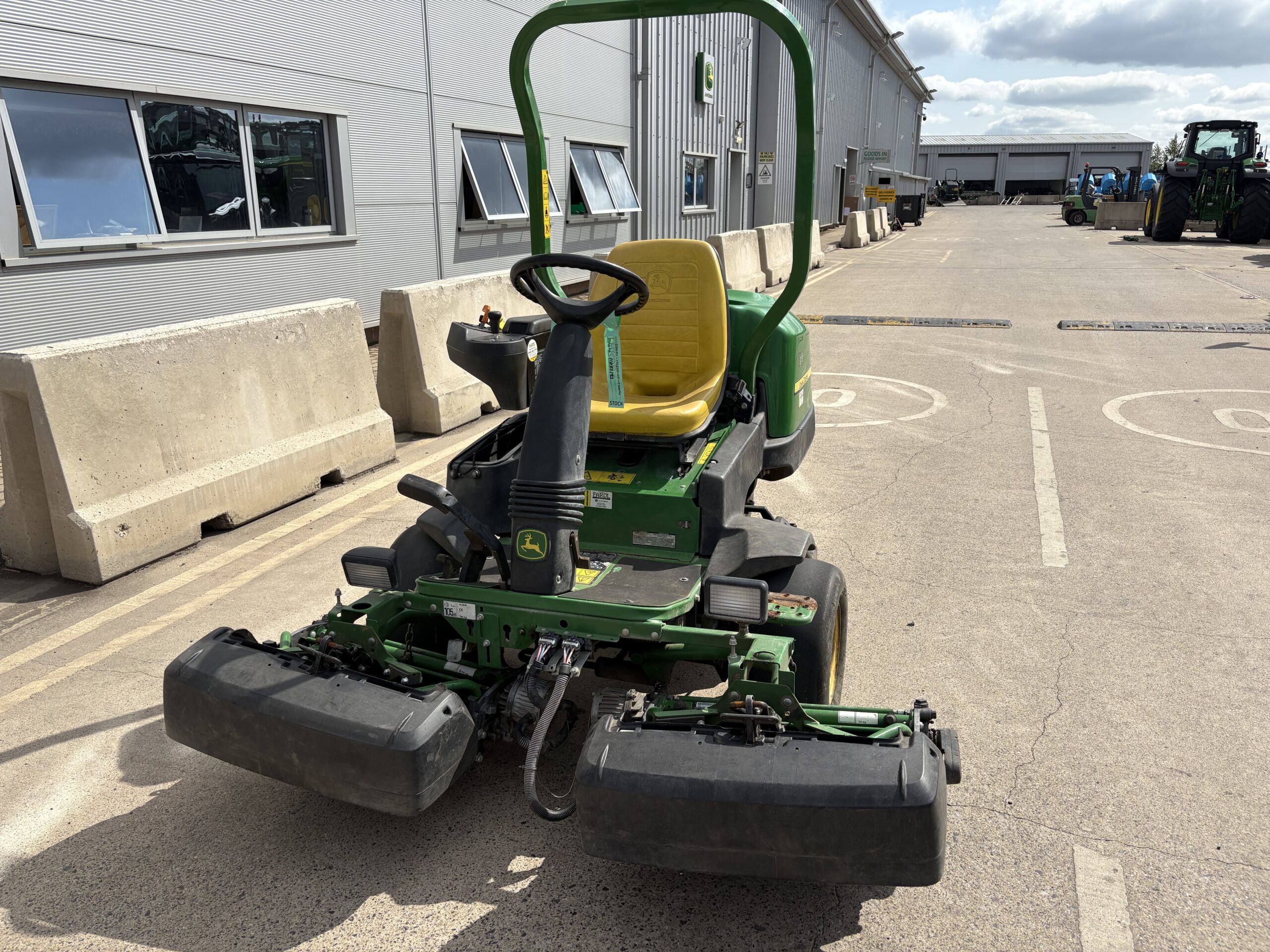 John Deere 2500E