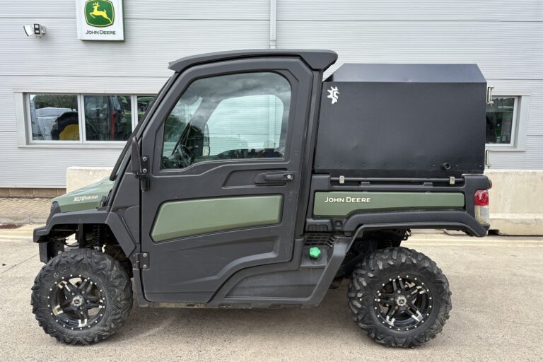 John Deere XUV865M Gator