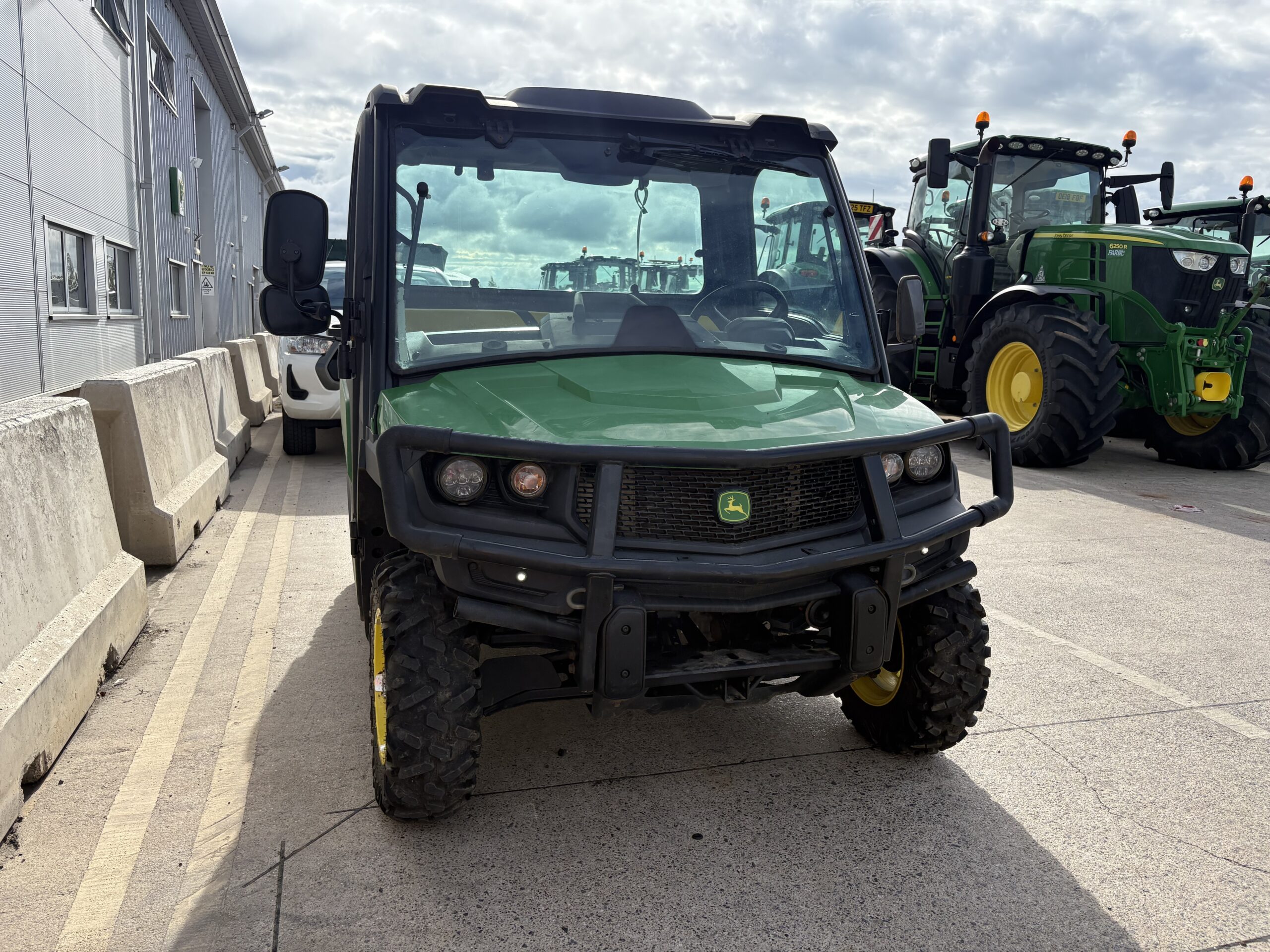 John Deere XUV865M Gator