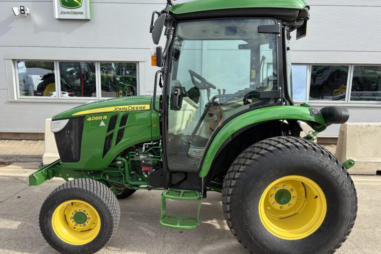 John Deere 4066R Compact Tractor