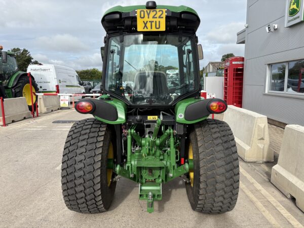 John Deere 4066R Compact Tractor - Image 4
