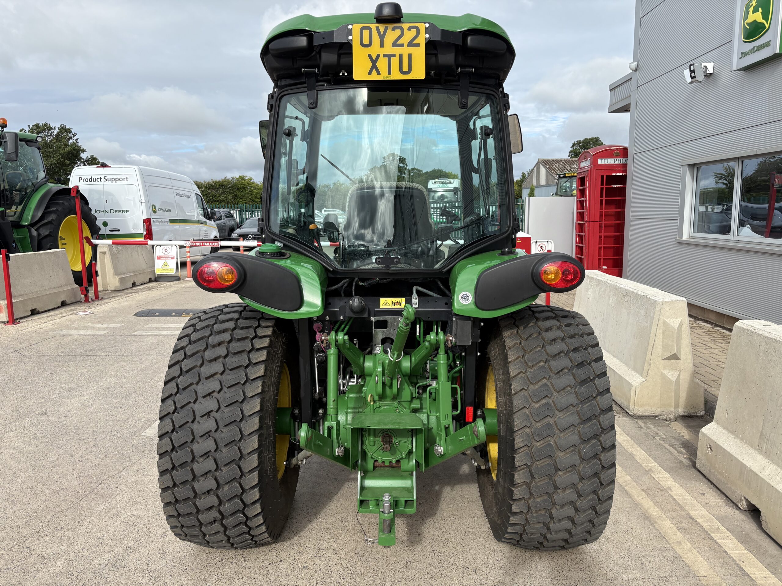 John Deere 4066R