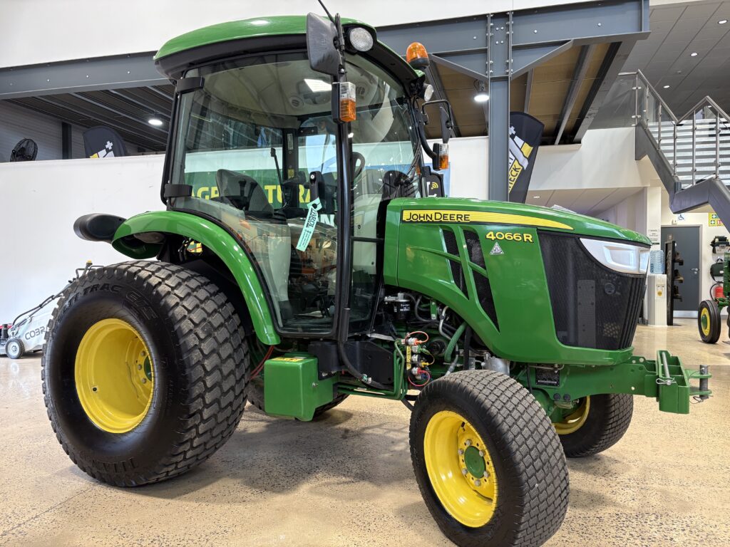 John Deere 4066R Compact Tractor