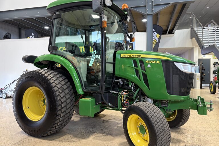 John Deere 4066R Compact Tractor