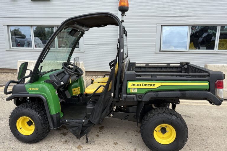 John Deere HPX815E Gator