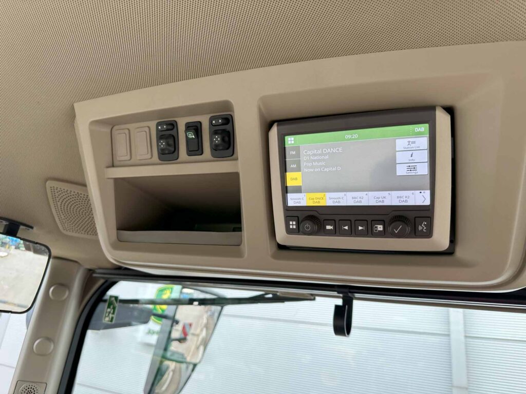 John Deere 8RX 410 - Image 27