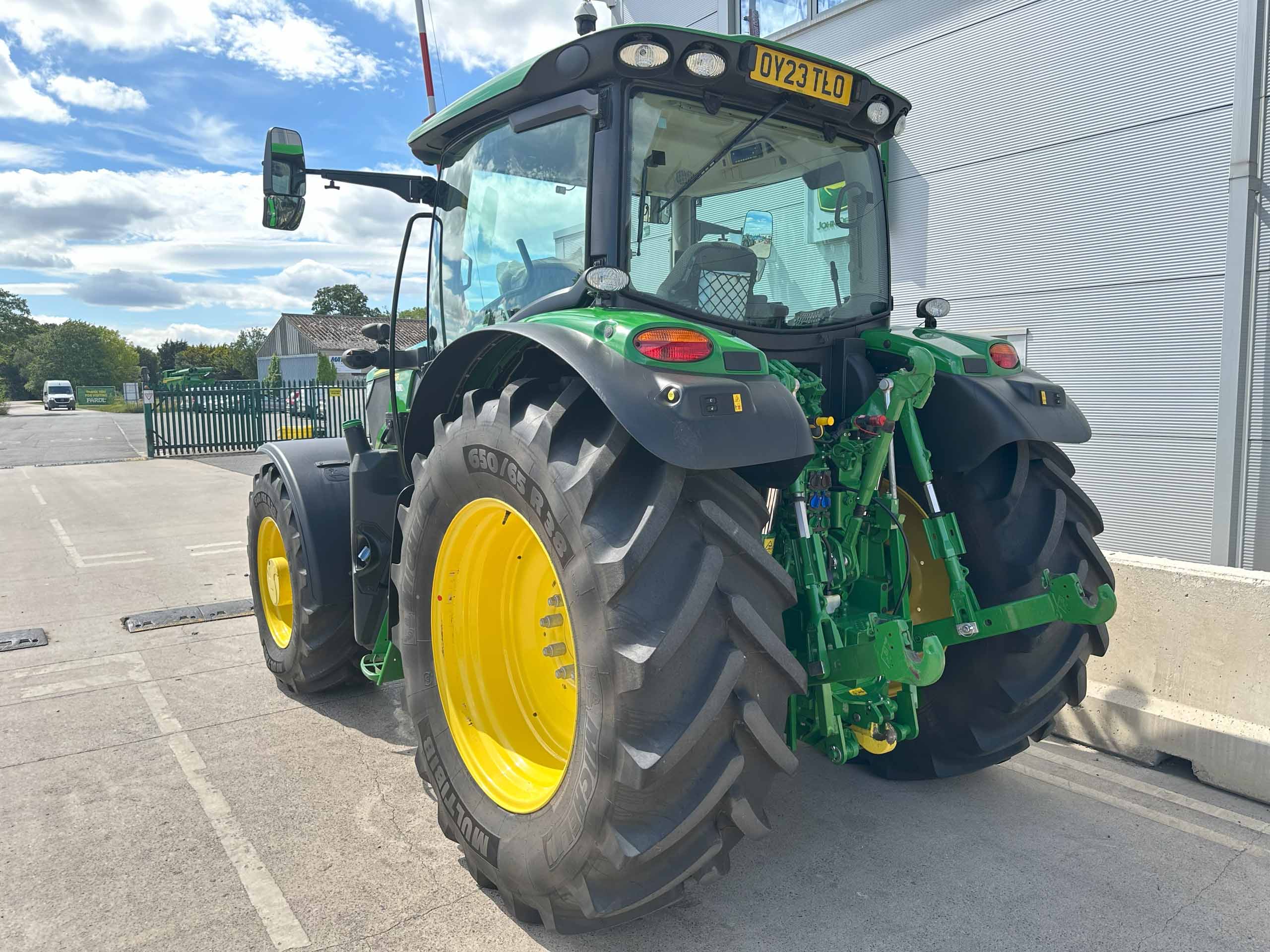 John Deere 6R 155