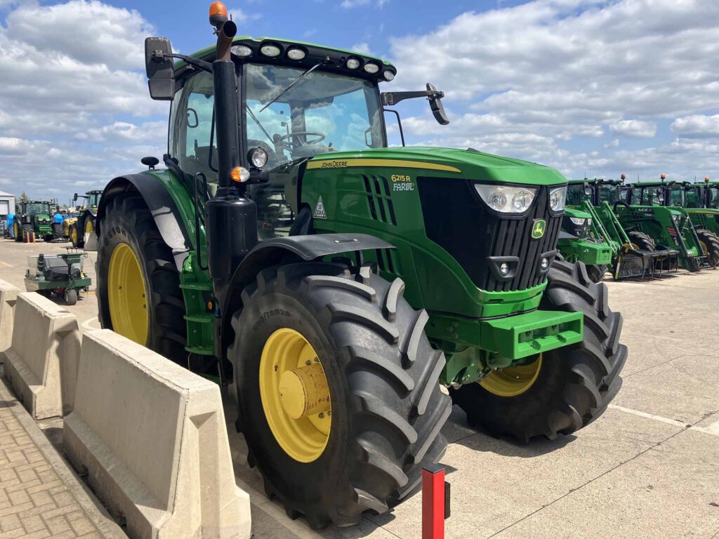 John Deere 6215R - Image 6