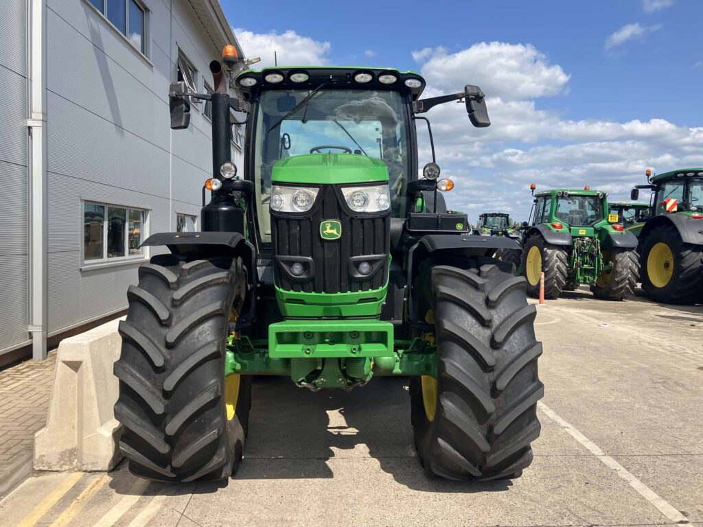 John Deere 6215R - Image 7