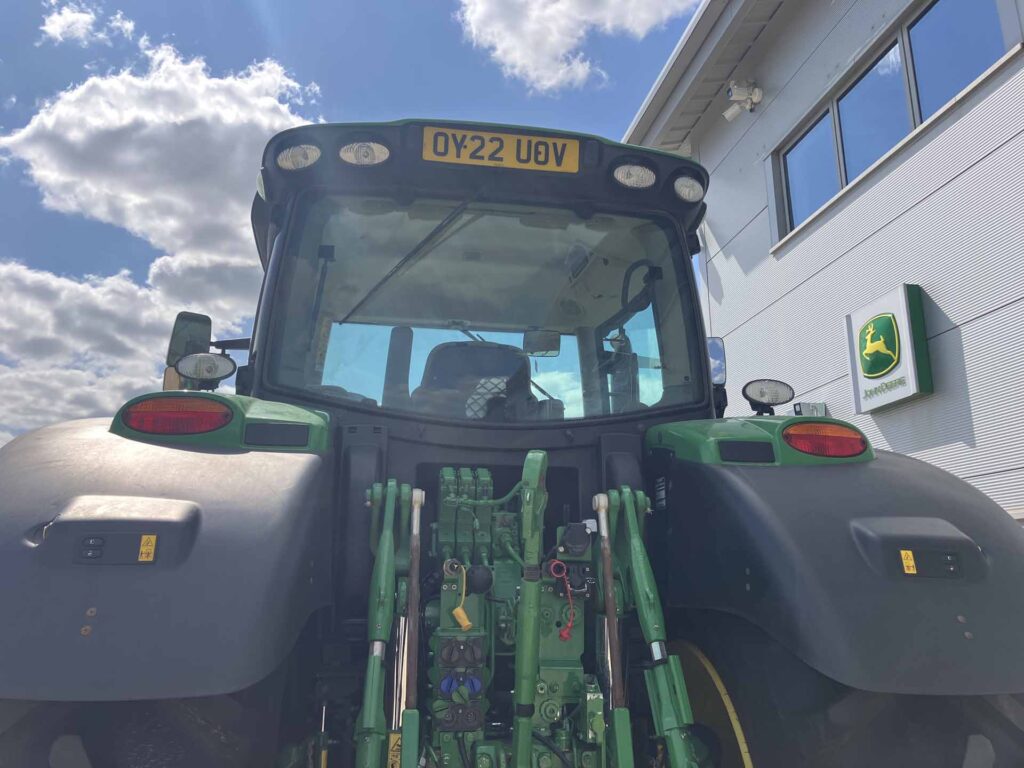 John Deere 6215R - Image 13