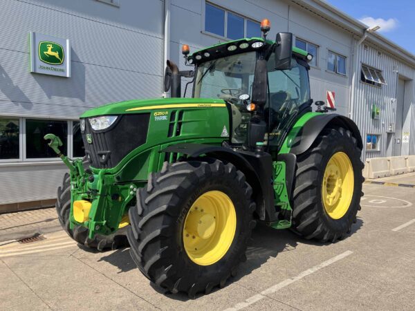 John Deere 6250R