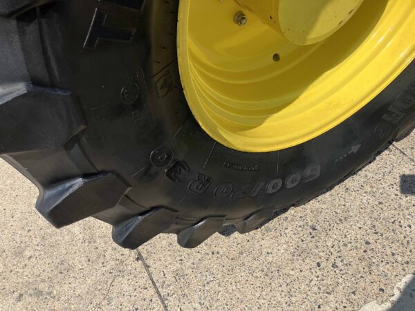 John Deere 6250R - Image 10
