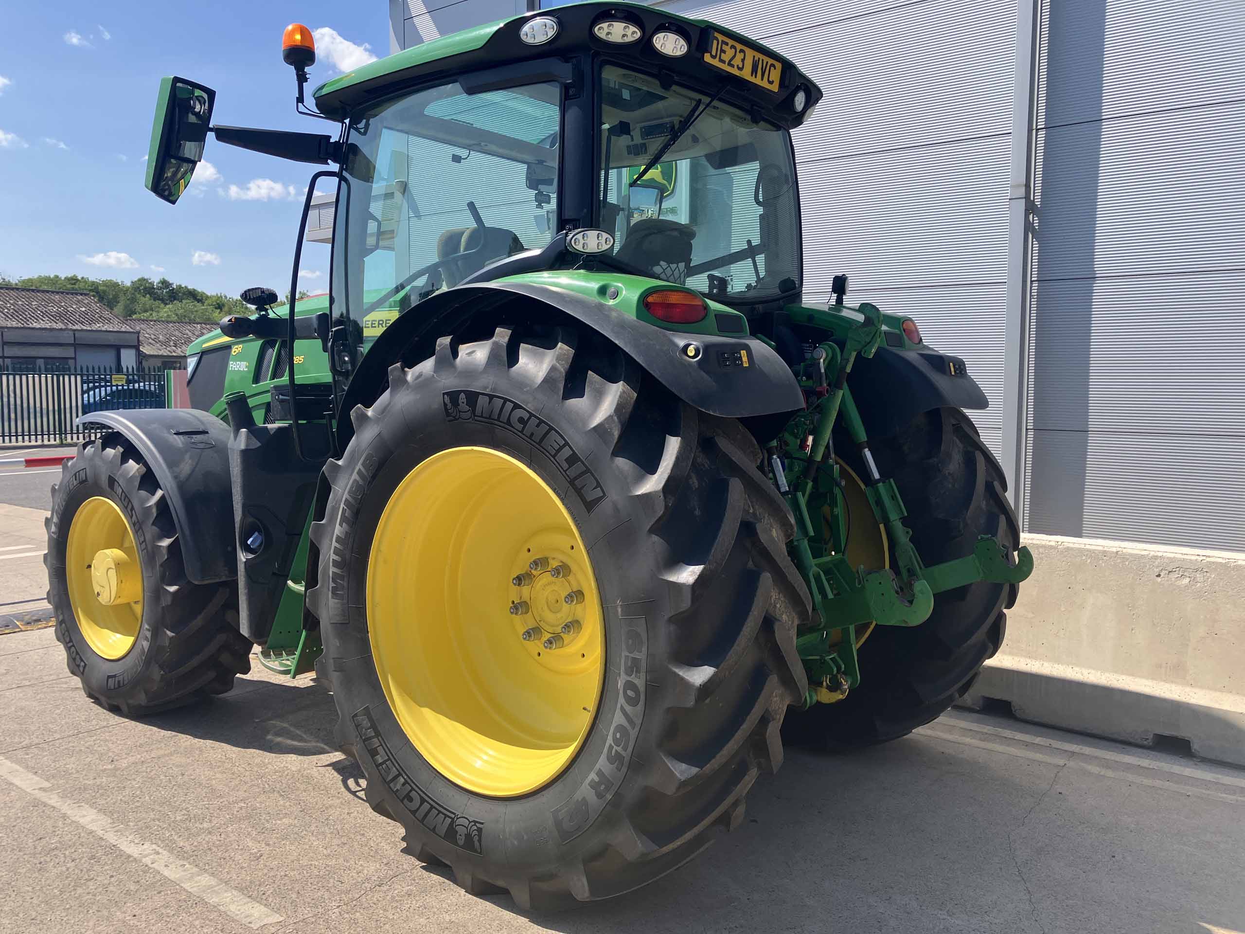 John Deere 6R 185