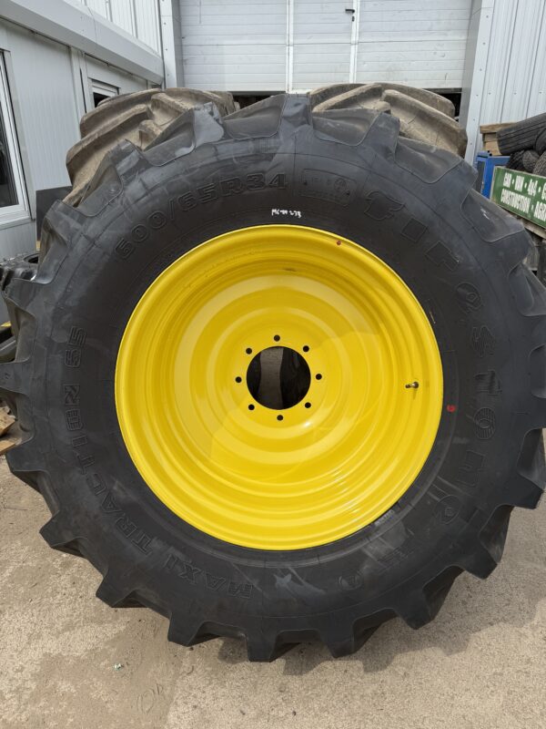 600/65X34 Firestone Maxi Traction 65