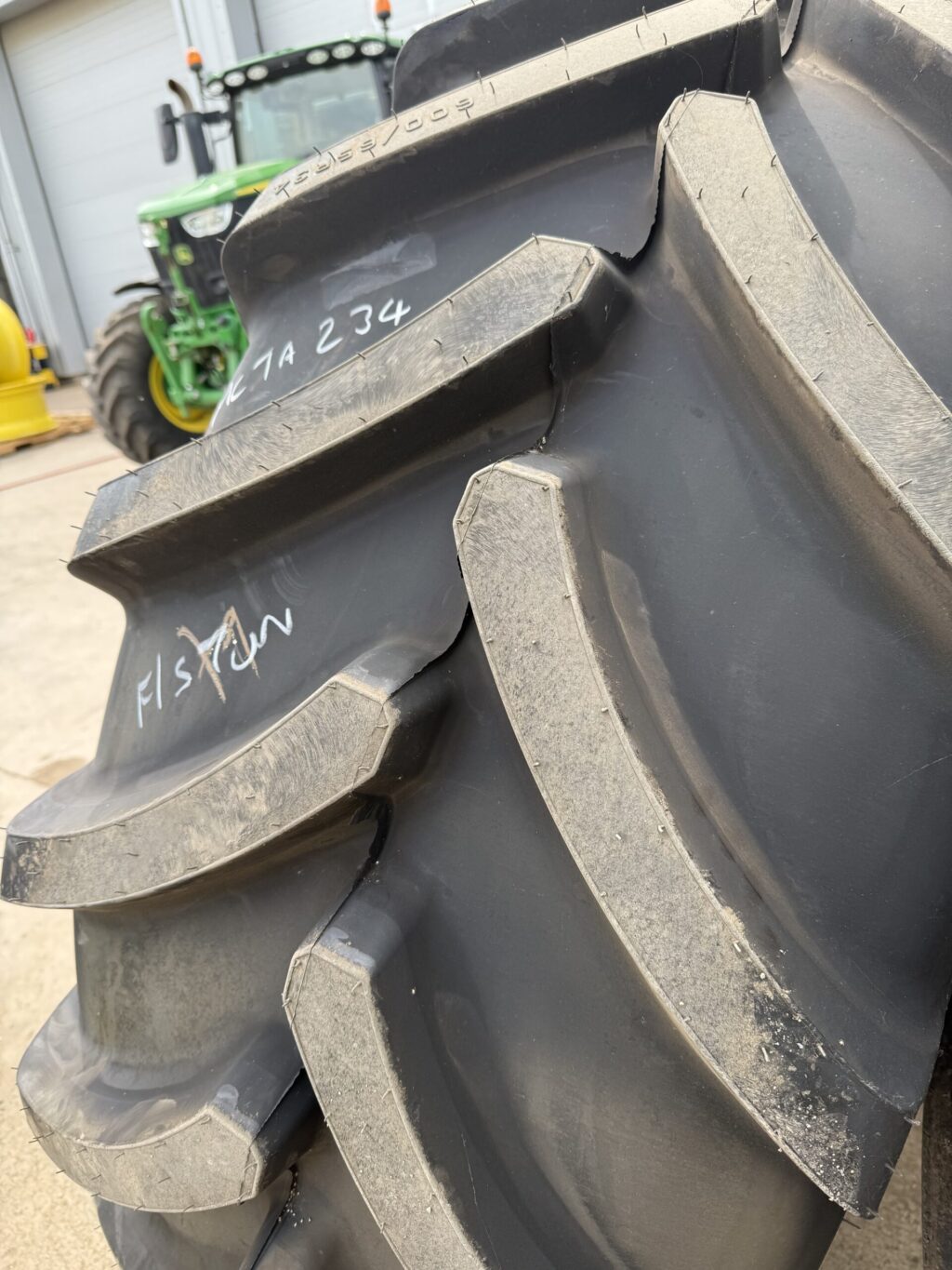 600/65X34 Firestone Maxi Traction 65 - Image 5