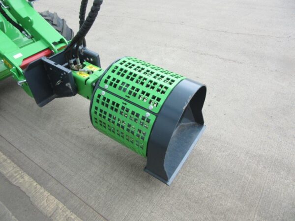AVANT MULTI FUNCTION DRIVE UNIT & SCREENING DRUM - Image 3