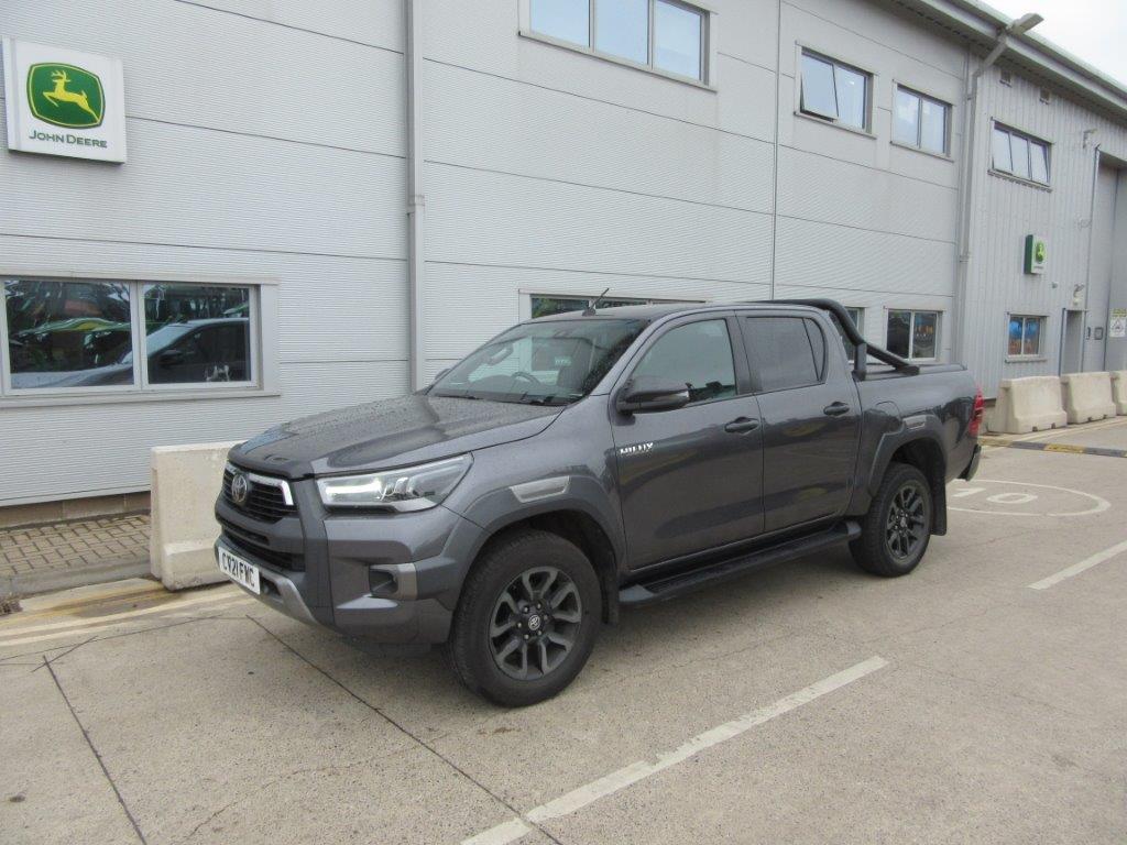 Toyota HILUX INVINCIBLE X