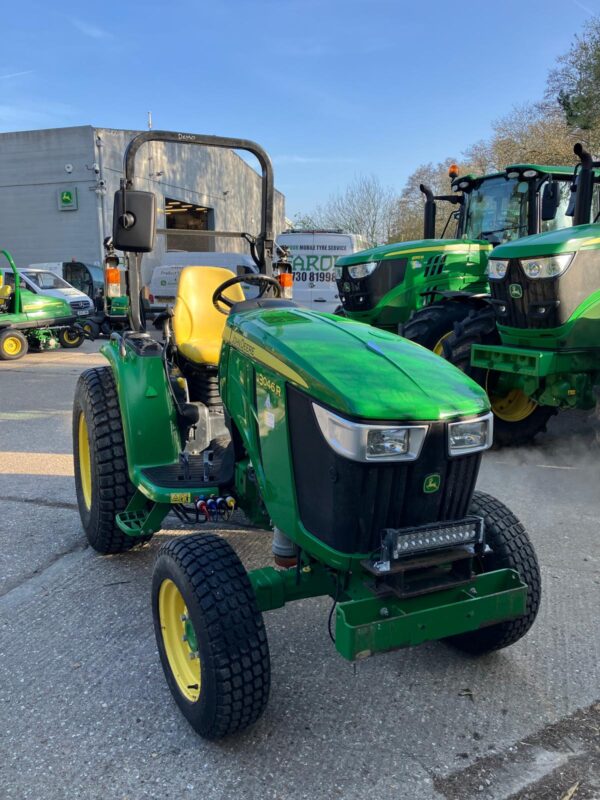 John Deere 3046R Compact Tractor