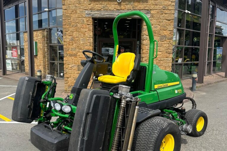 John Deere 7500AE Fairway Mower